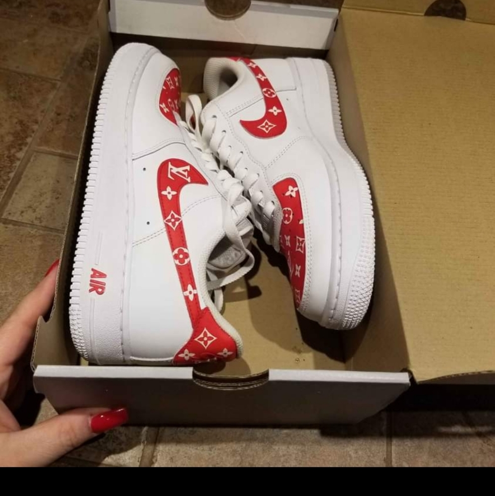 New in box. Custom painted LV Nike Air force 1's